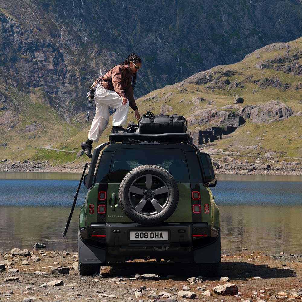 Defender-2026-12